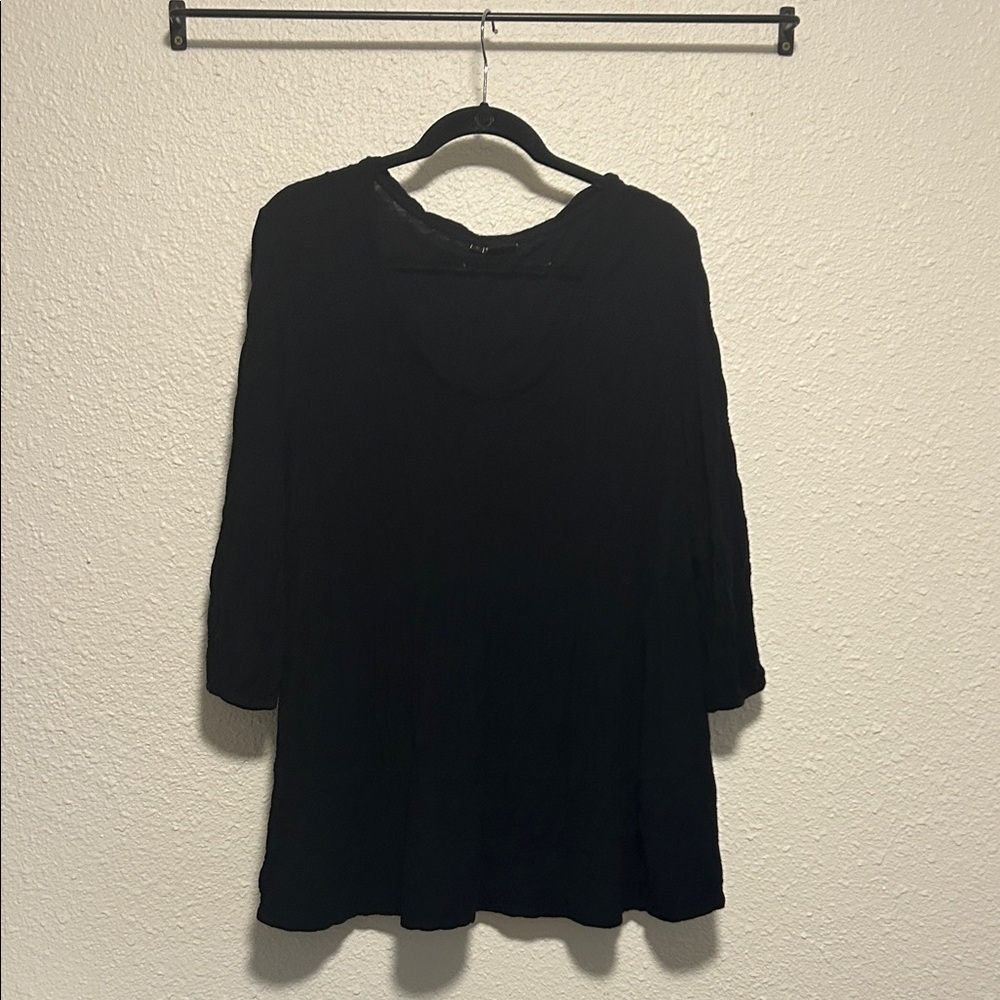 Tianello Elegant Black Tunic Top